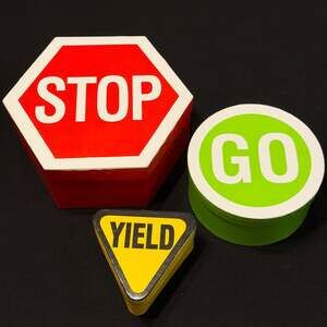 Stop Yield Go Road Signs Nesting Boxes Kid’s Room Wall Decor Transportation